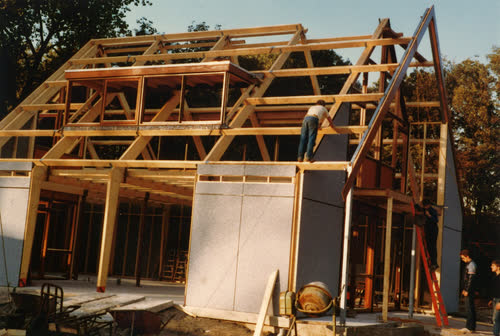 De bouw in 1983
